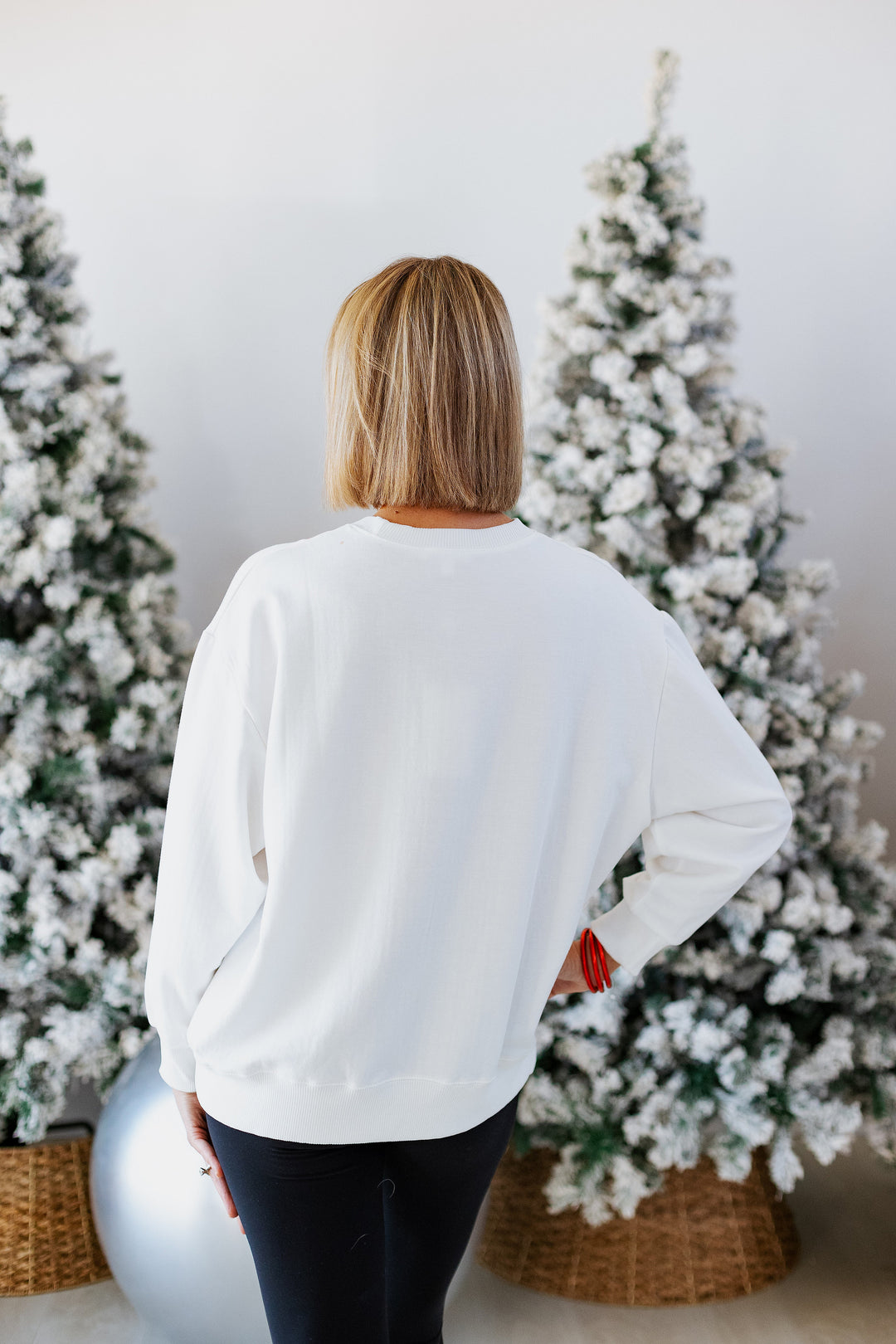 SEQUIN ORNAMENTS SWEATSHIRT