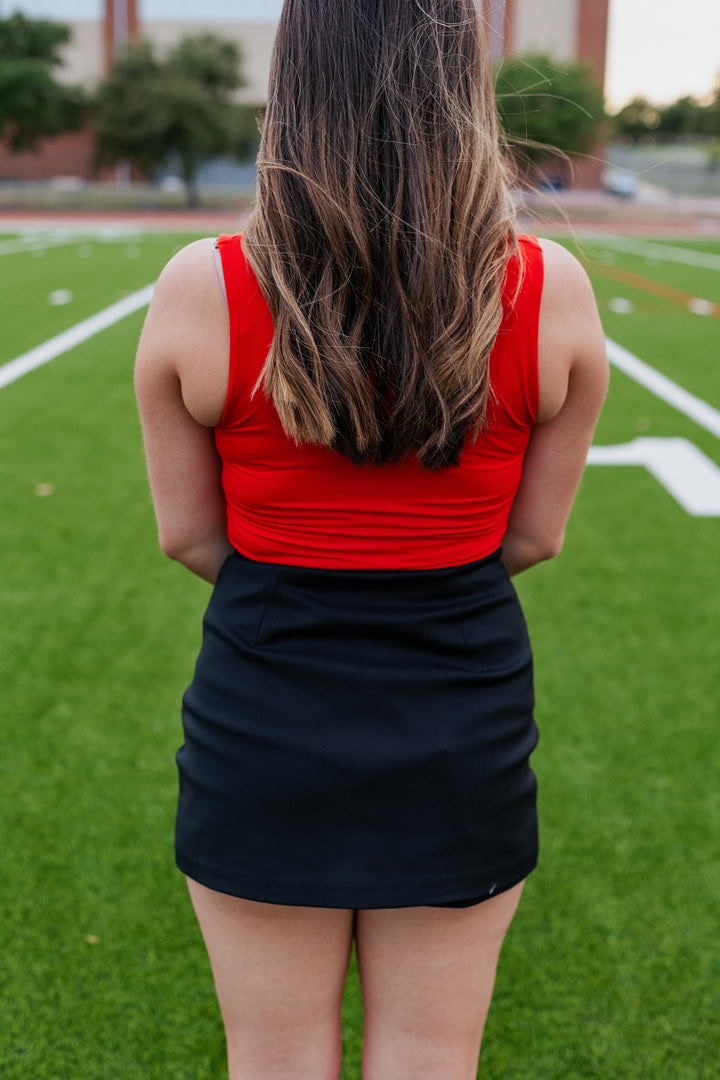 NIKIBIKI: SQUARE NECK TOP / RED