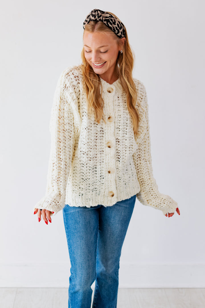 CREAM CHUNKY KNIT CARDIGAN