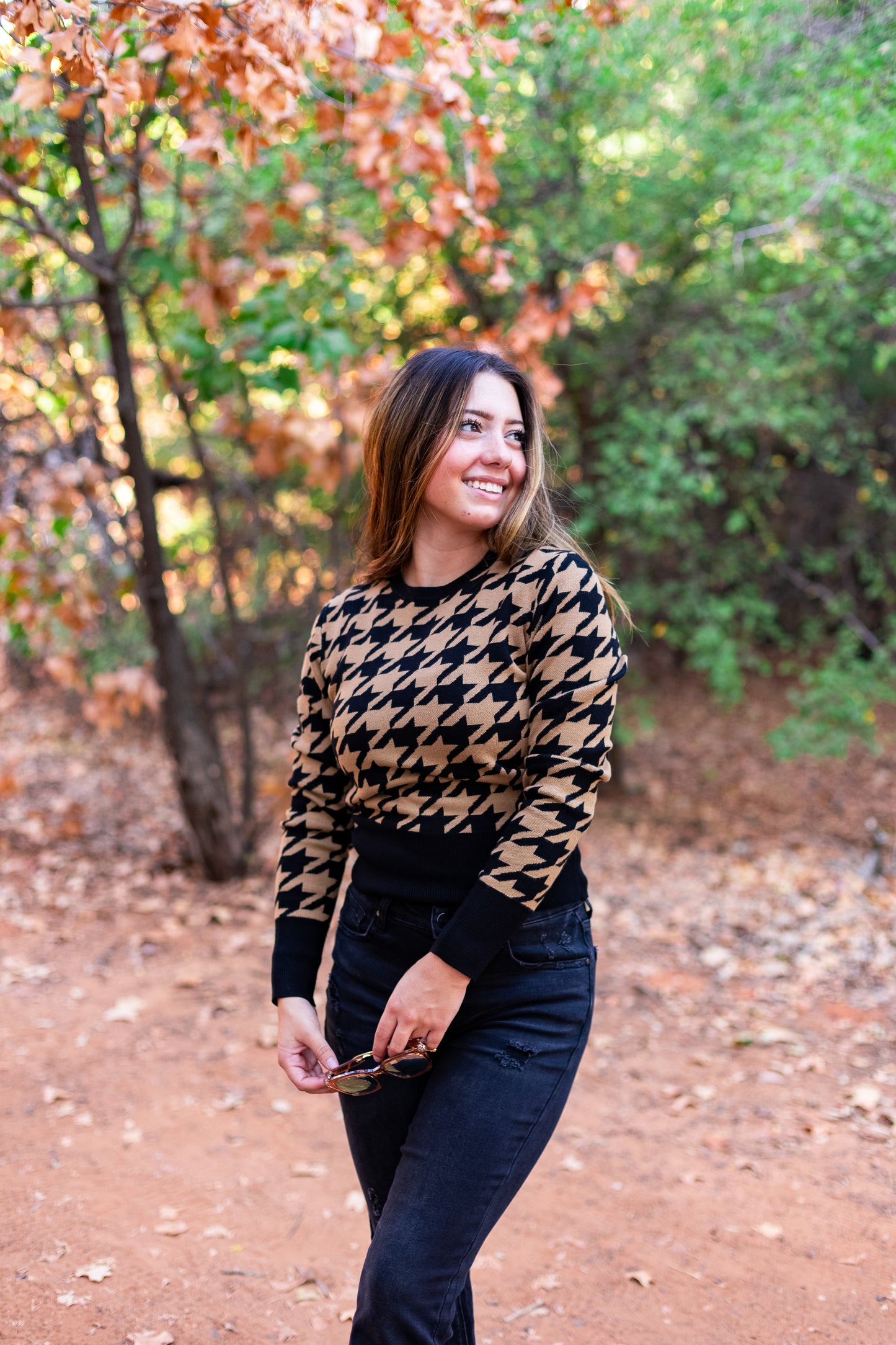 COME AND GET IT HOUNDSTOOTH SWEATER