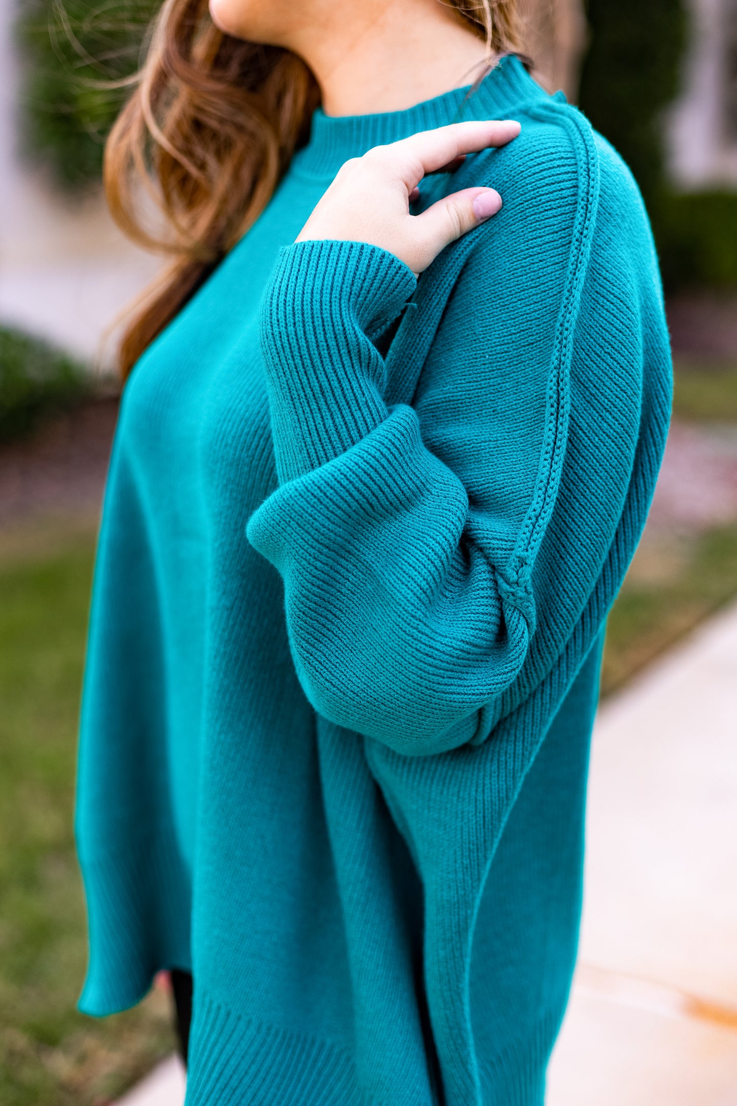 MISS ME MOCK NECK PULLOVER
