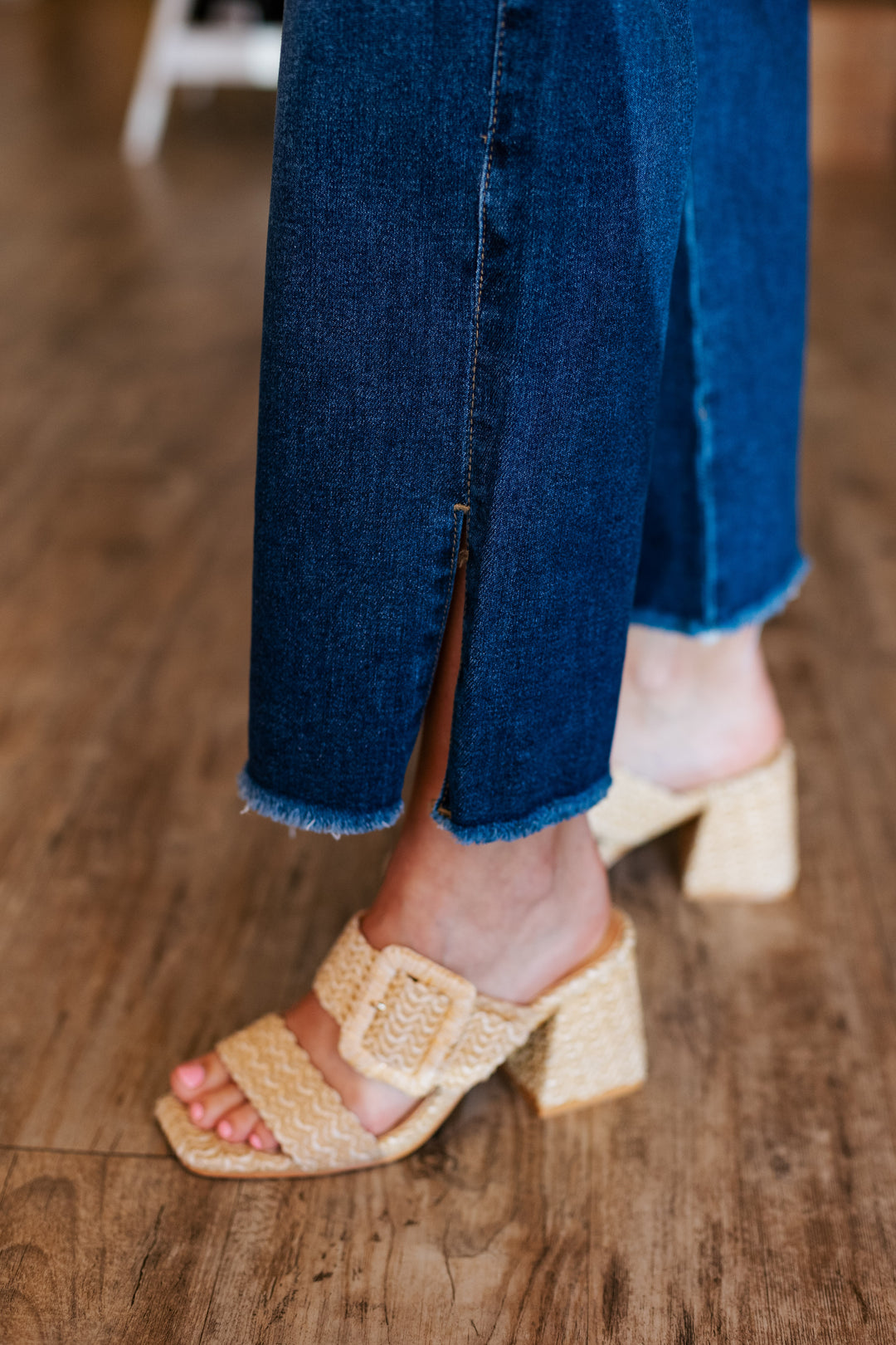 DARK DENIM WIDE LEG SIDE SLIT JEAN