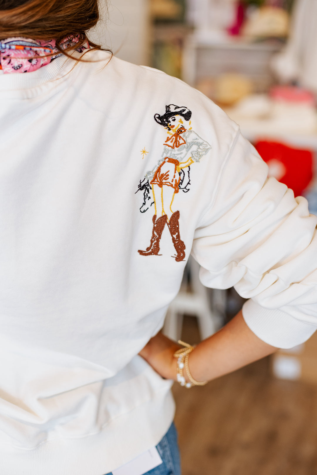 WESTERN MOTIF EMBROIDERED SWEATSHIRT