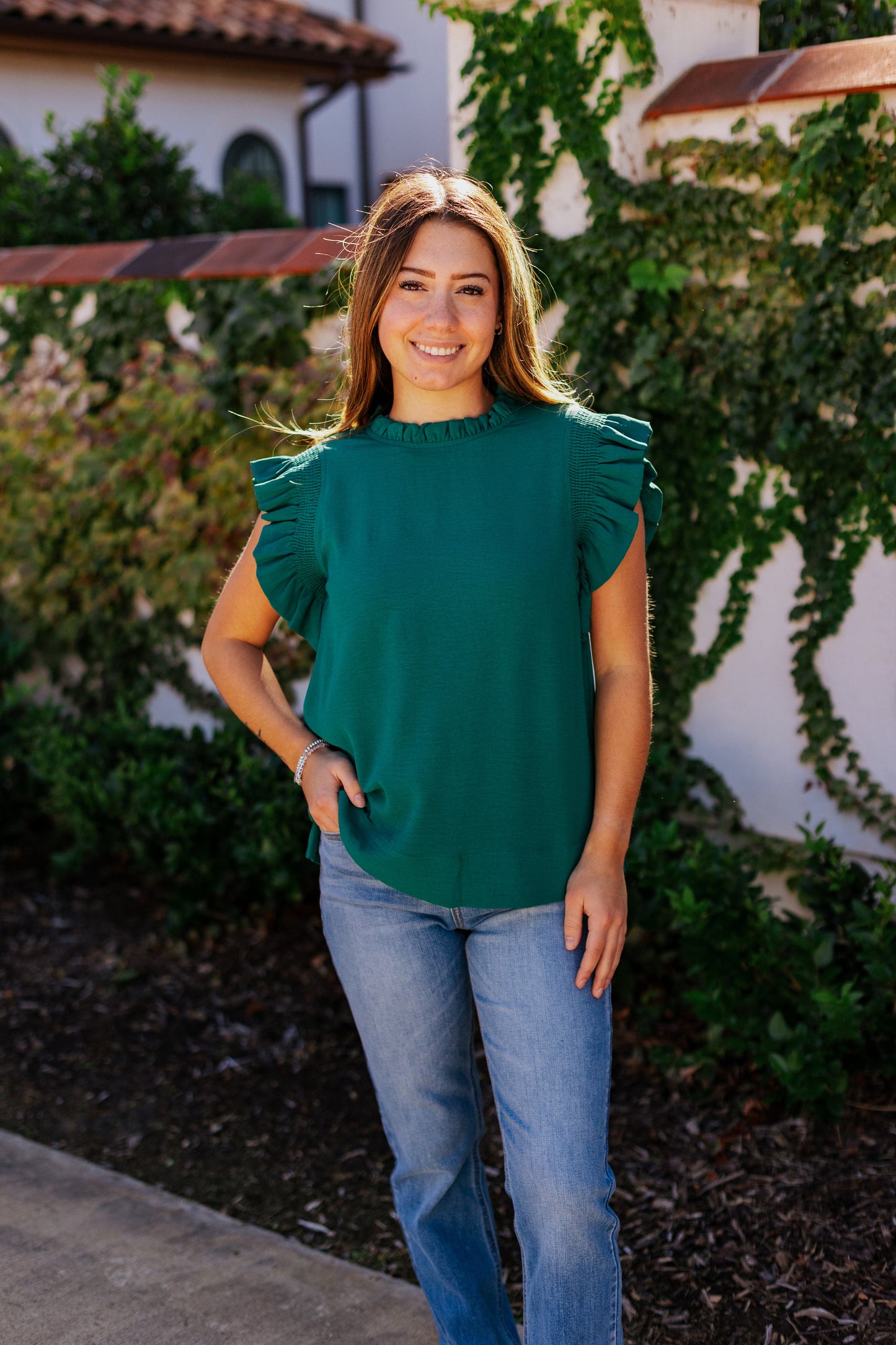 HEART ON YOUR RUFFLE SLEEVE TOP GREEN