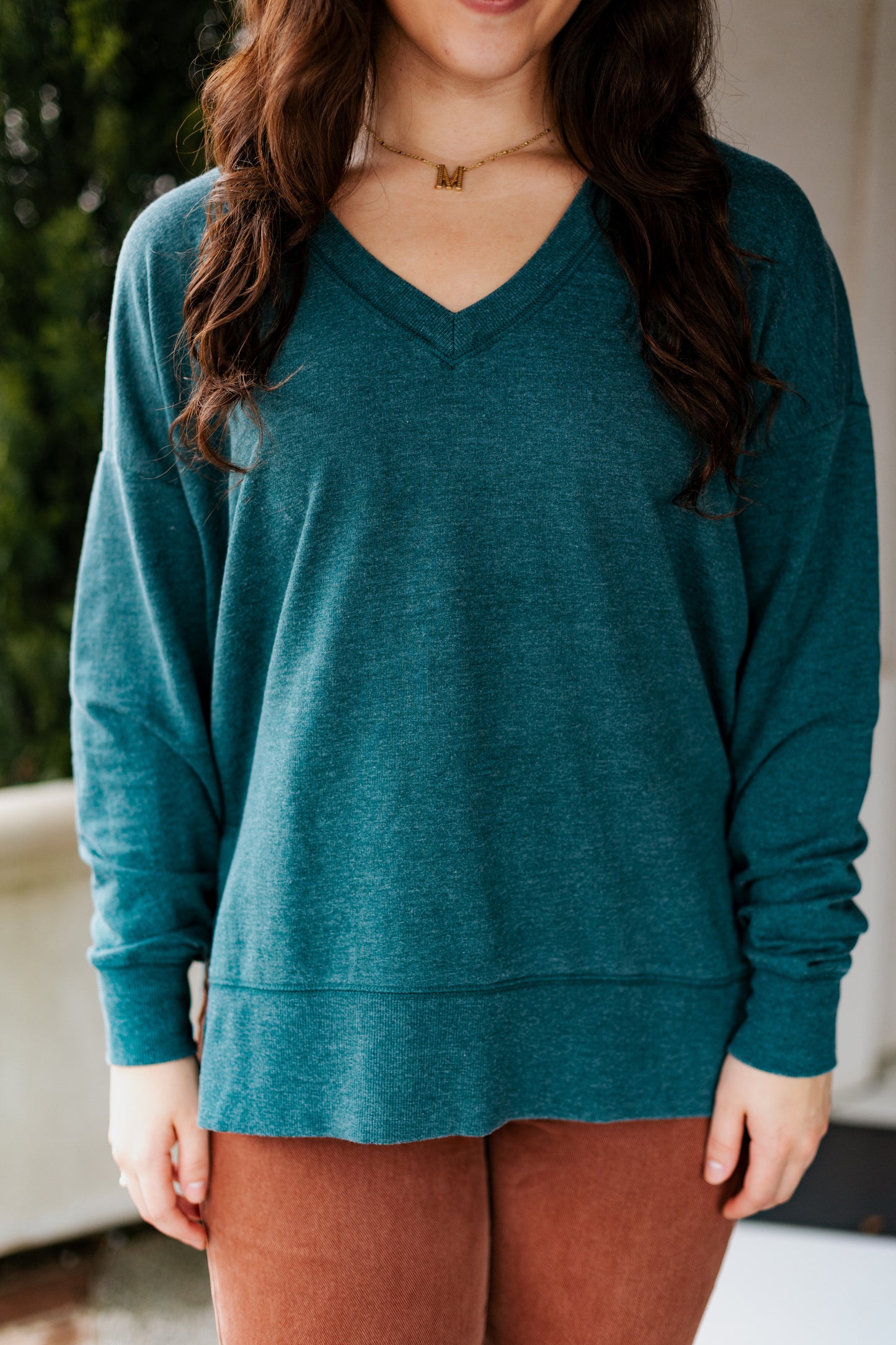 Z SUPPLY: MODERN V-NECK WEEKENDER ABYSS