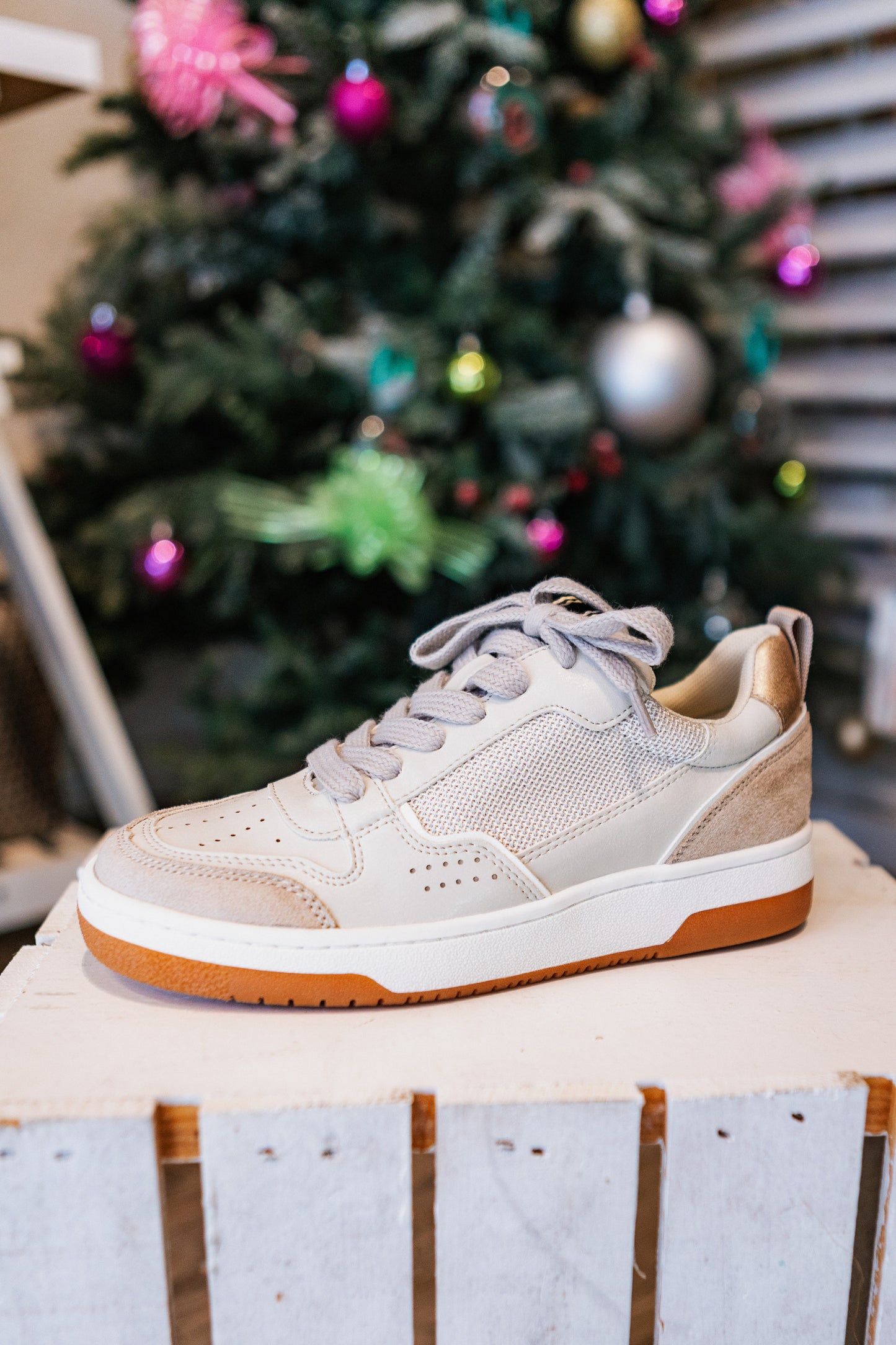 SHU SHOP: ROMI SNEAKER