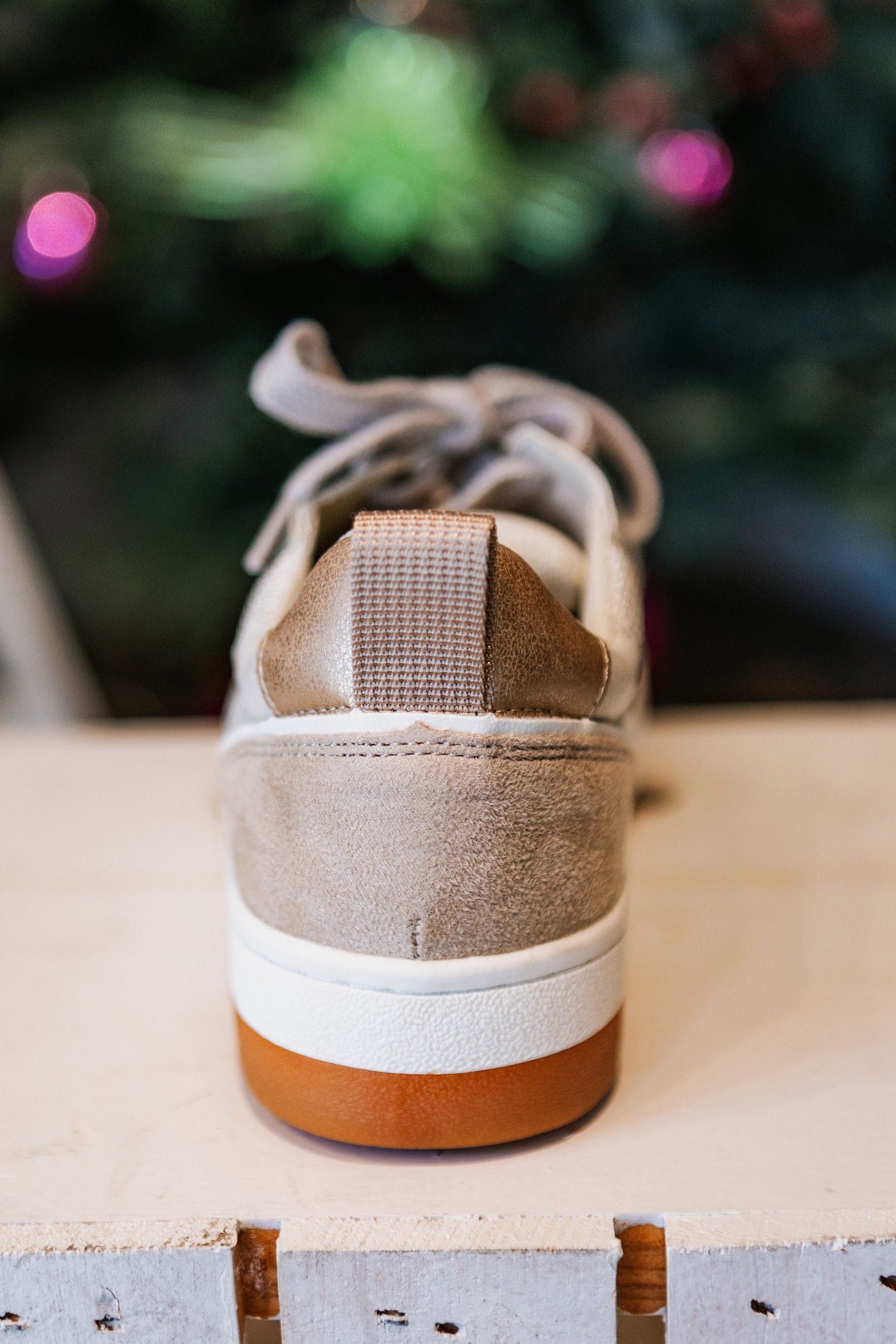 SHU SHOP: ROMI SNEAKER