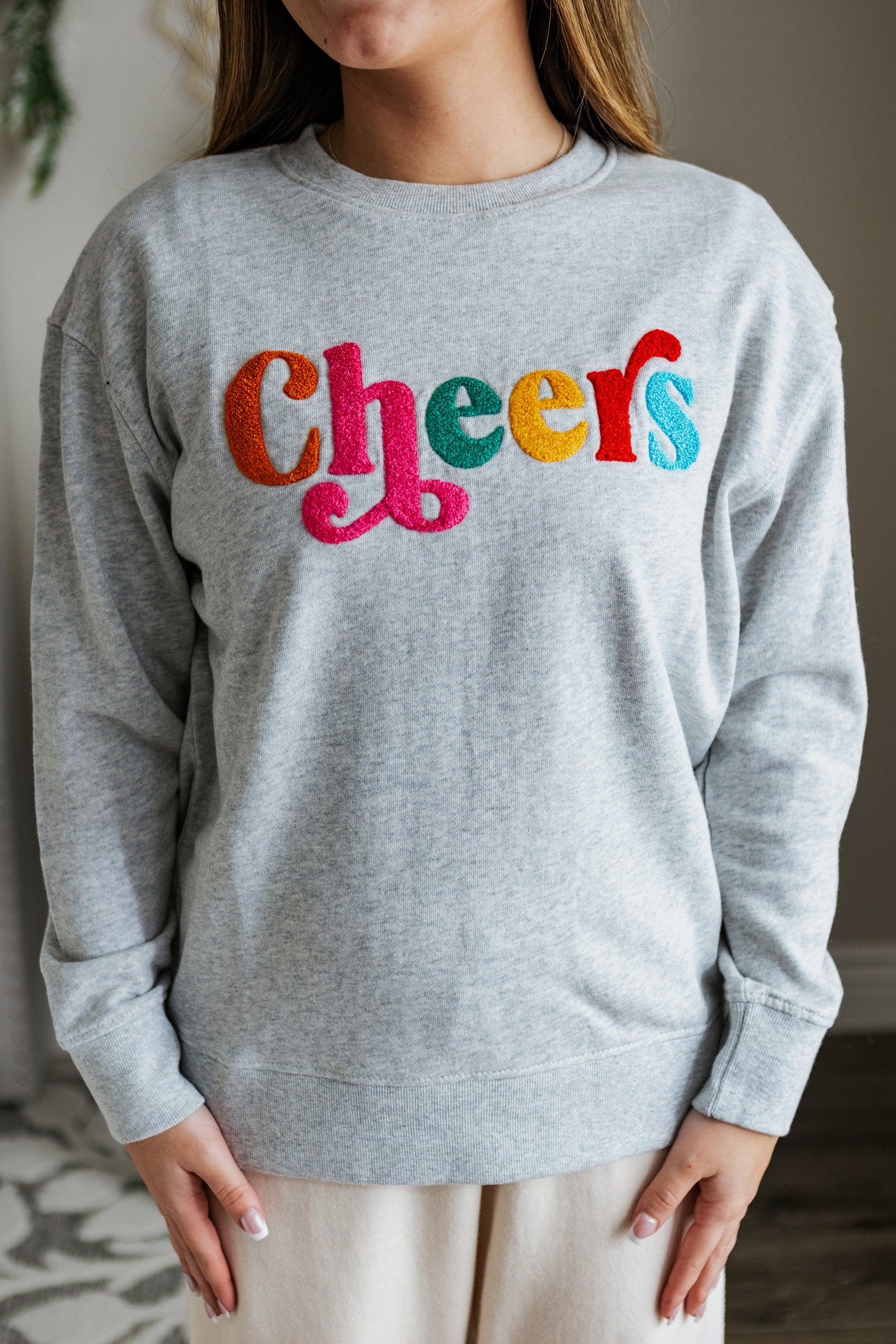 CHEERS SWEATSHIRT
