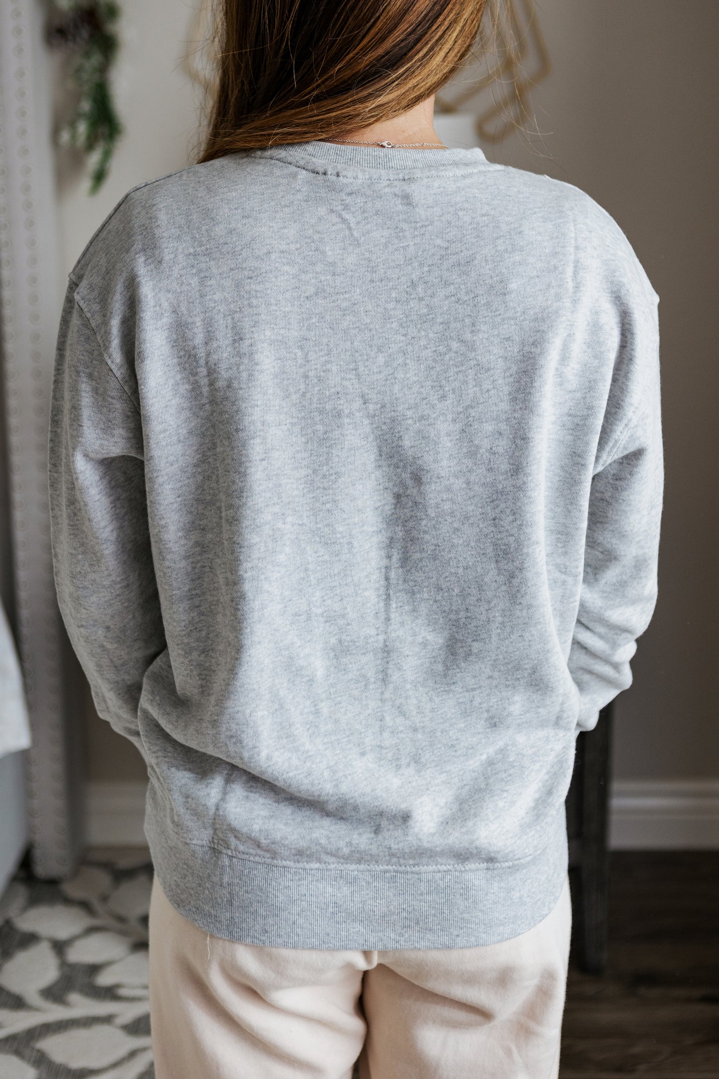 CHEERS SWEATSHIRT