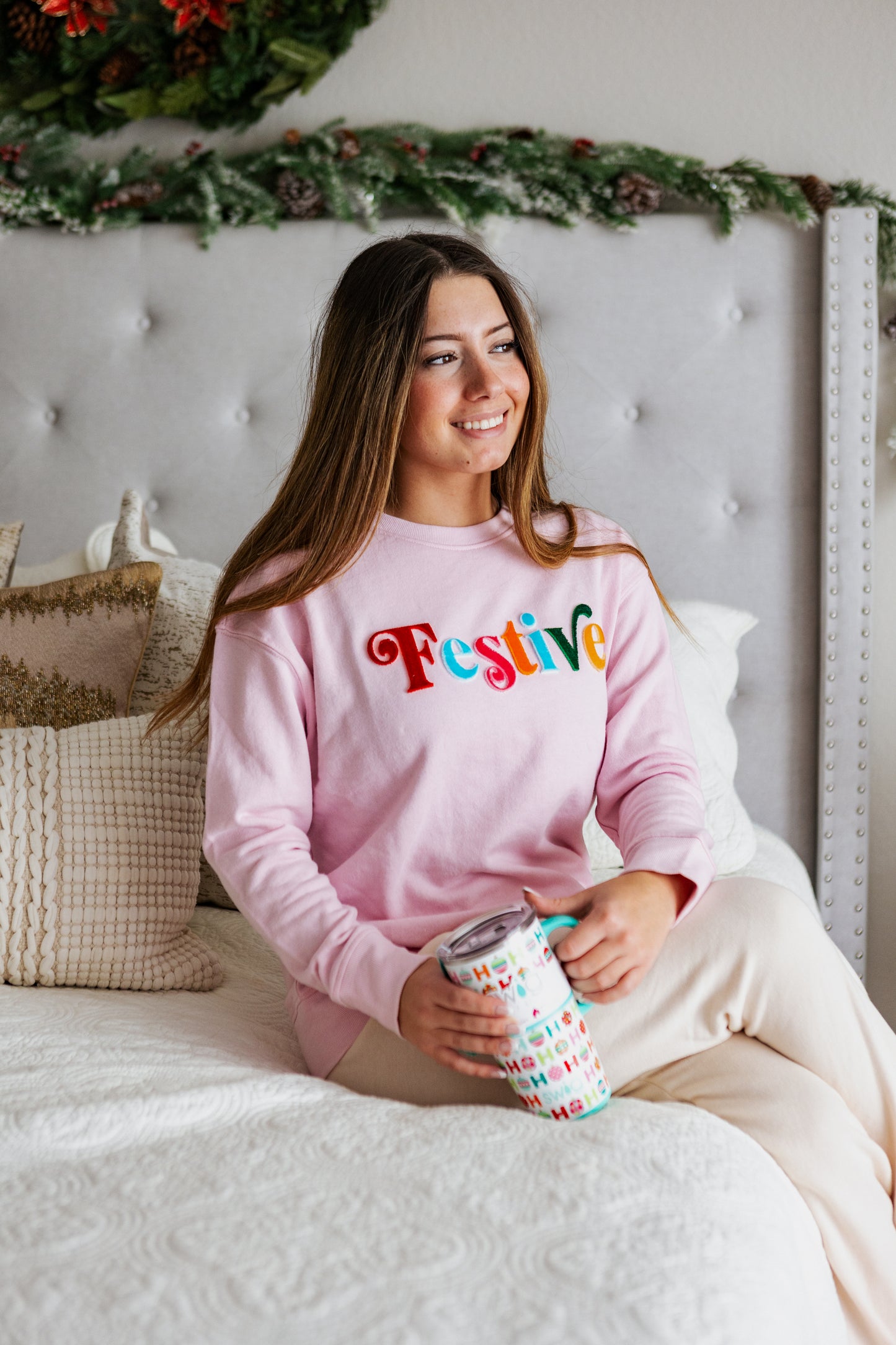 FESTIVE SWEATSHIRT