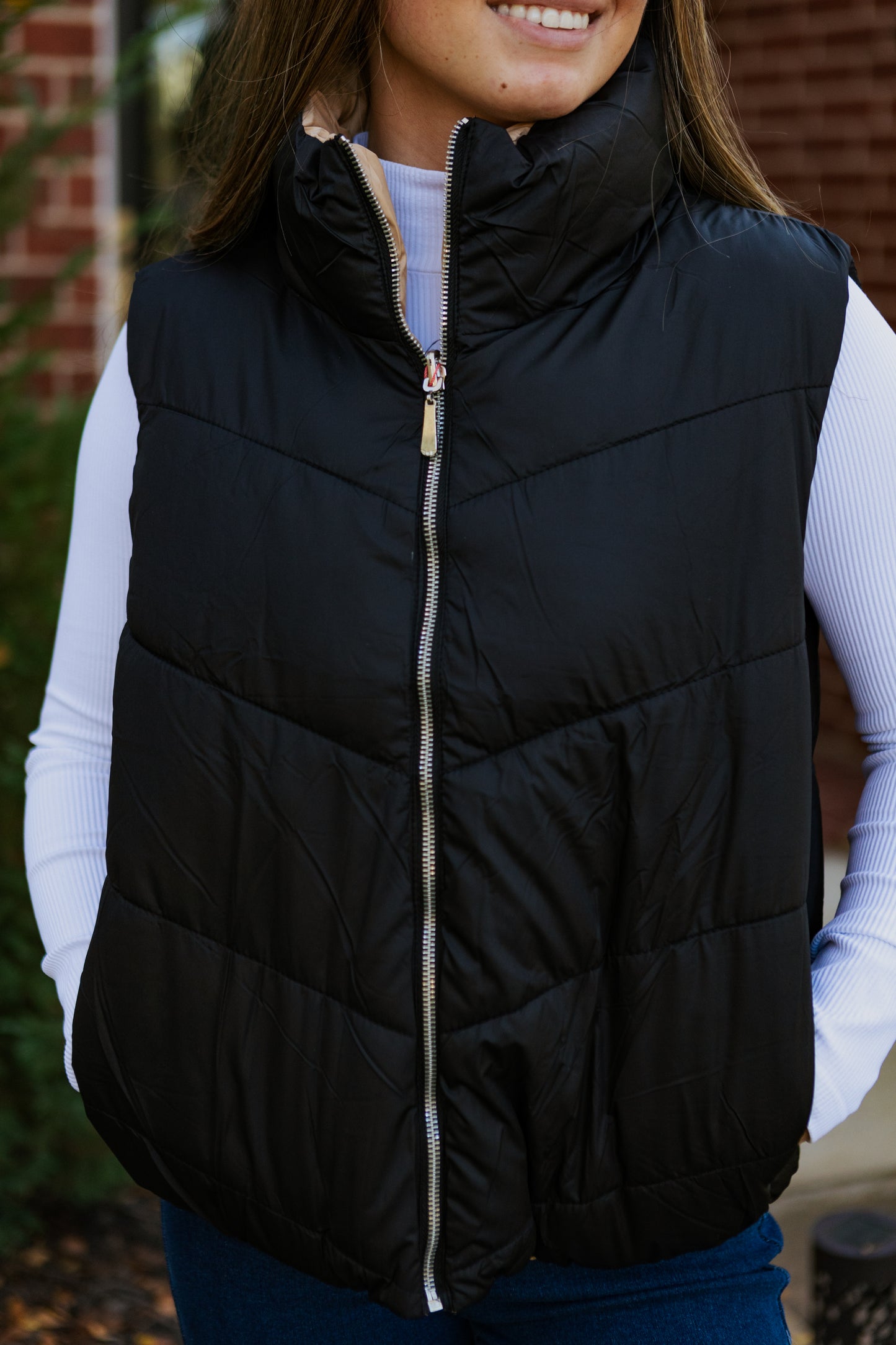 COLORADO REVERSIBLE PUFF VEST BLACK/ BEIGE