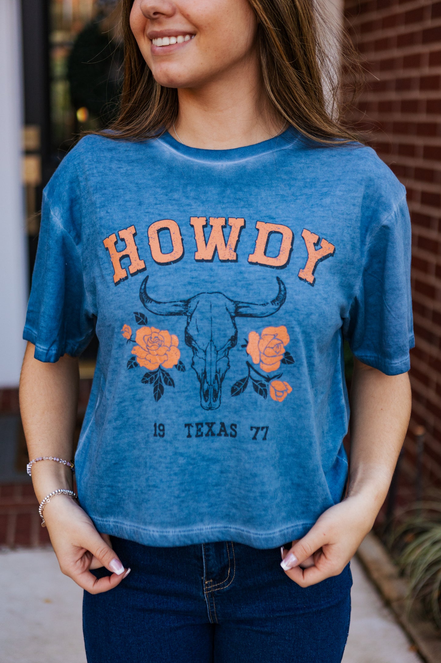 HOWDY TEXAS GRAPHIC TEE