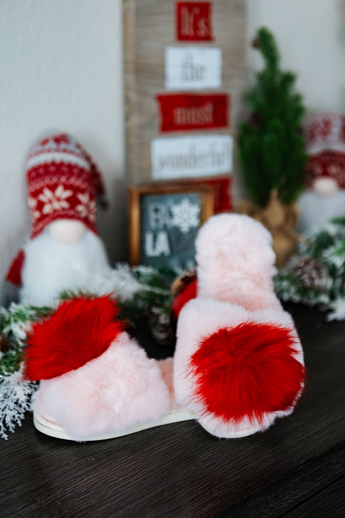 AMOR SLIPPERS: PINK