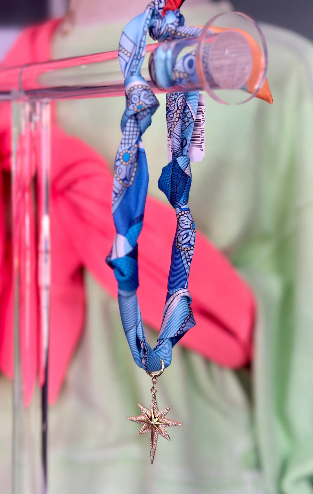 BORA SCARF NECKLACE