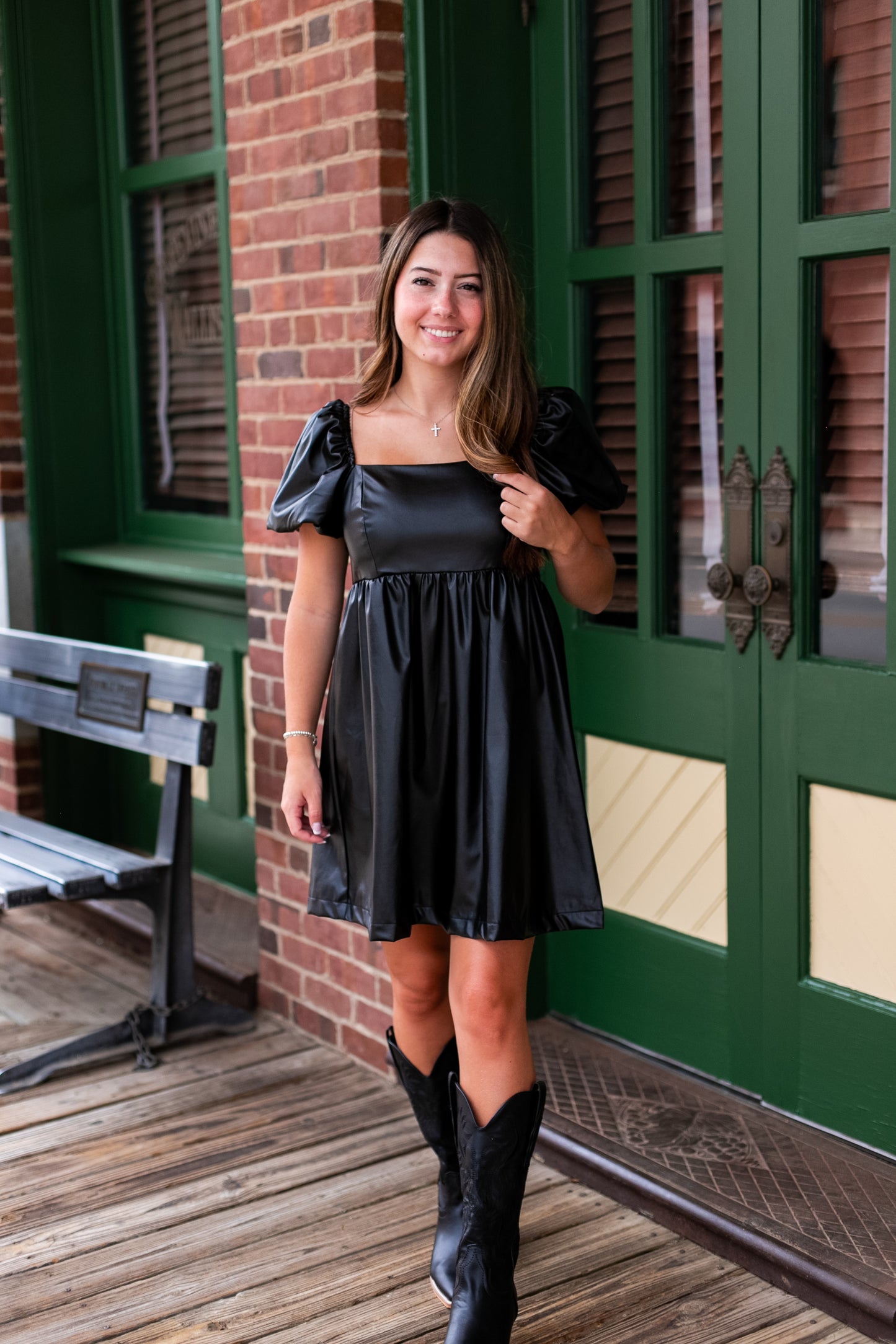 STUNNER LEATHER DRESS: BLACK