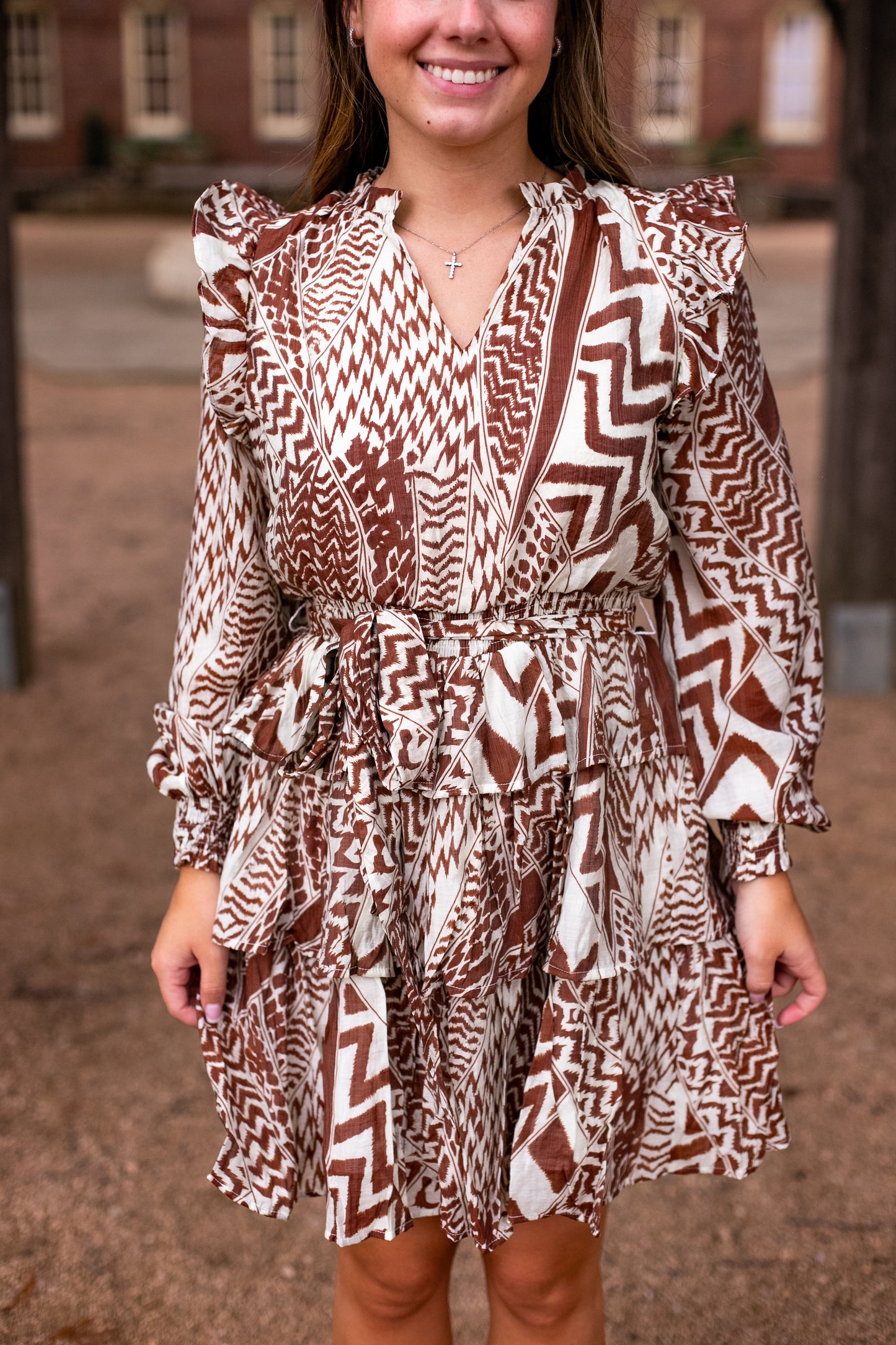 CHIC FLUTTER SLEEVE DRESS