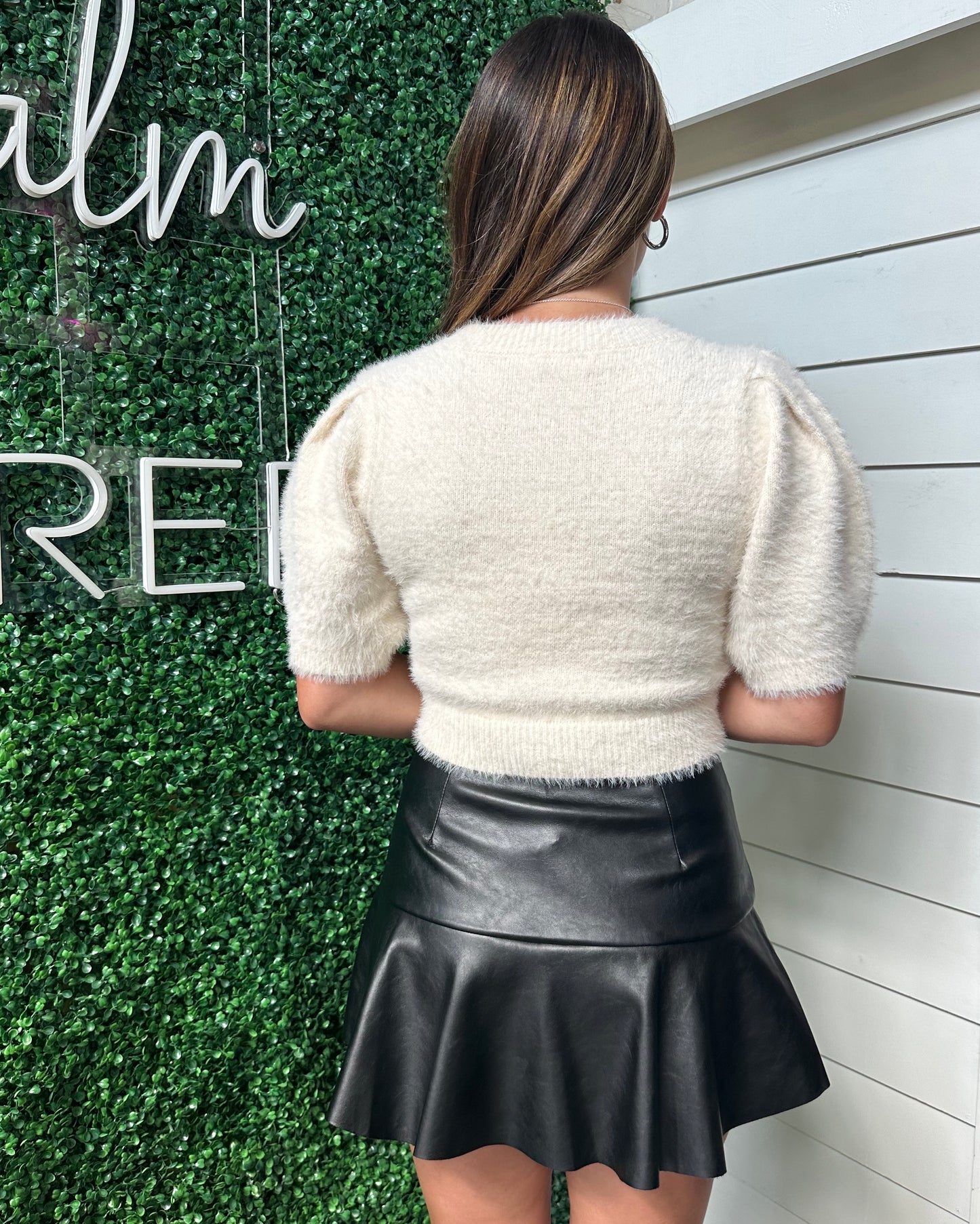 FUZZY S/S SWEATER