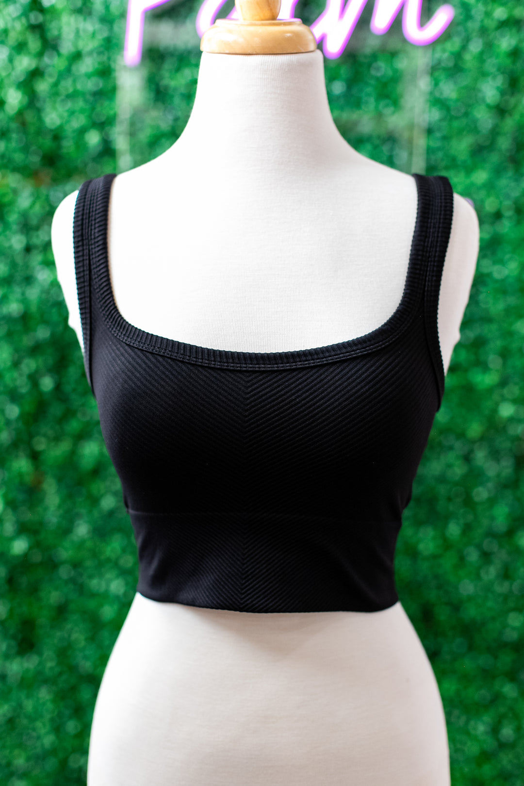 SCOOP CHEVRON: BLACK