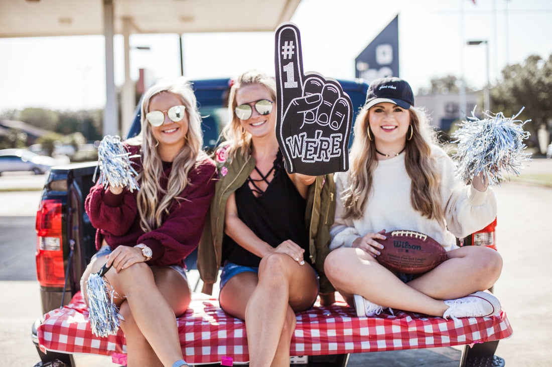 TOUCHDOWNS & TAILGATES // GAME DAY INSPO