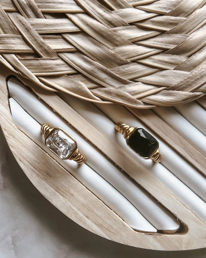 BELJOY: RUNA STONE RING- CRYSTAL