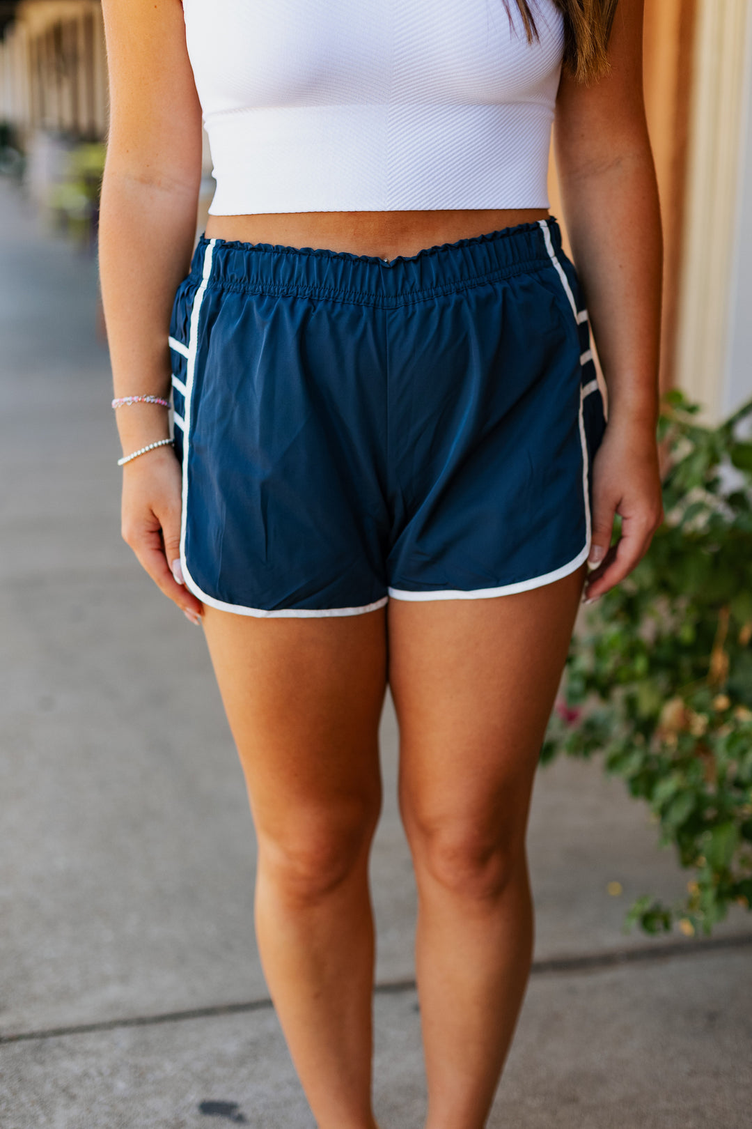 SIDE PLEAT ATHLETIC SHORT / NAVY