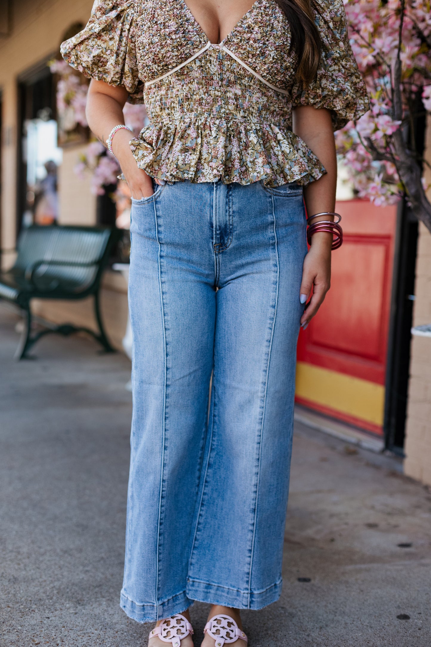 HIGH RISE CROP WIDE LEG JEAN