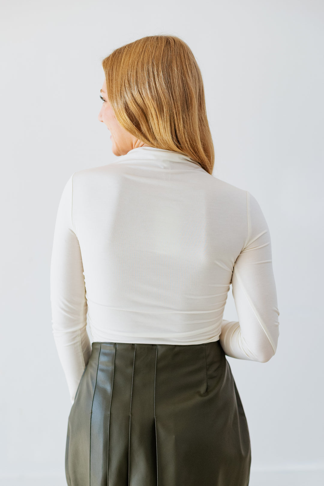 THREAD & SUPPLY:  THE ROSE TOP-BLANC