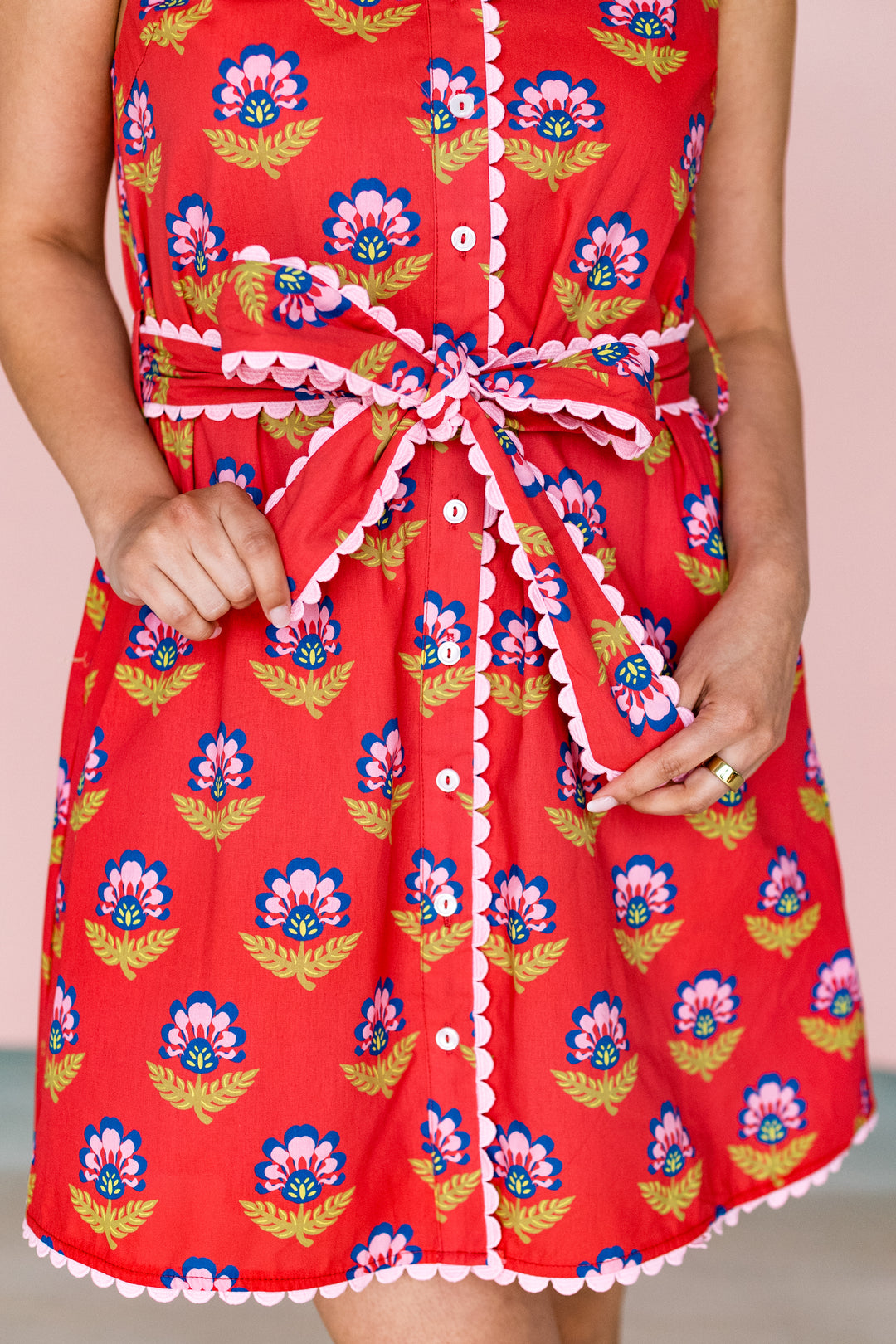 FLORAL SCALLOP TRIM DRESS