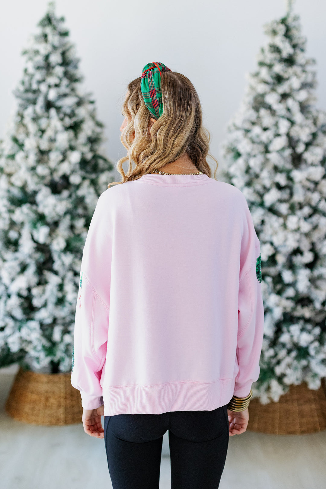 SEQUIN WREATHS SWEATSHIRT