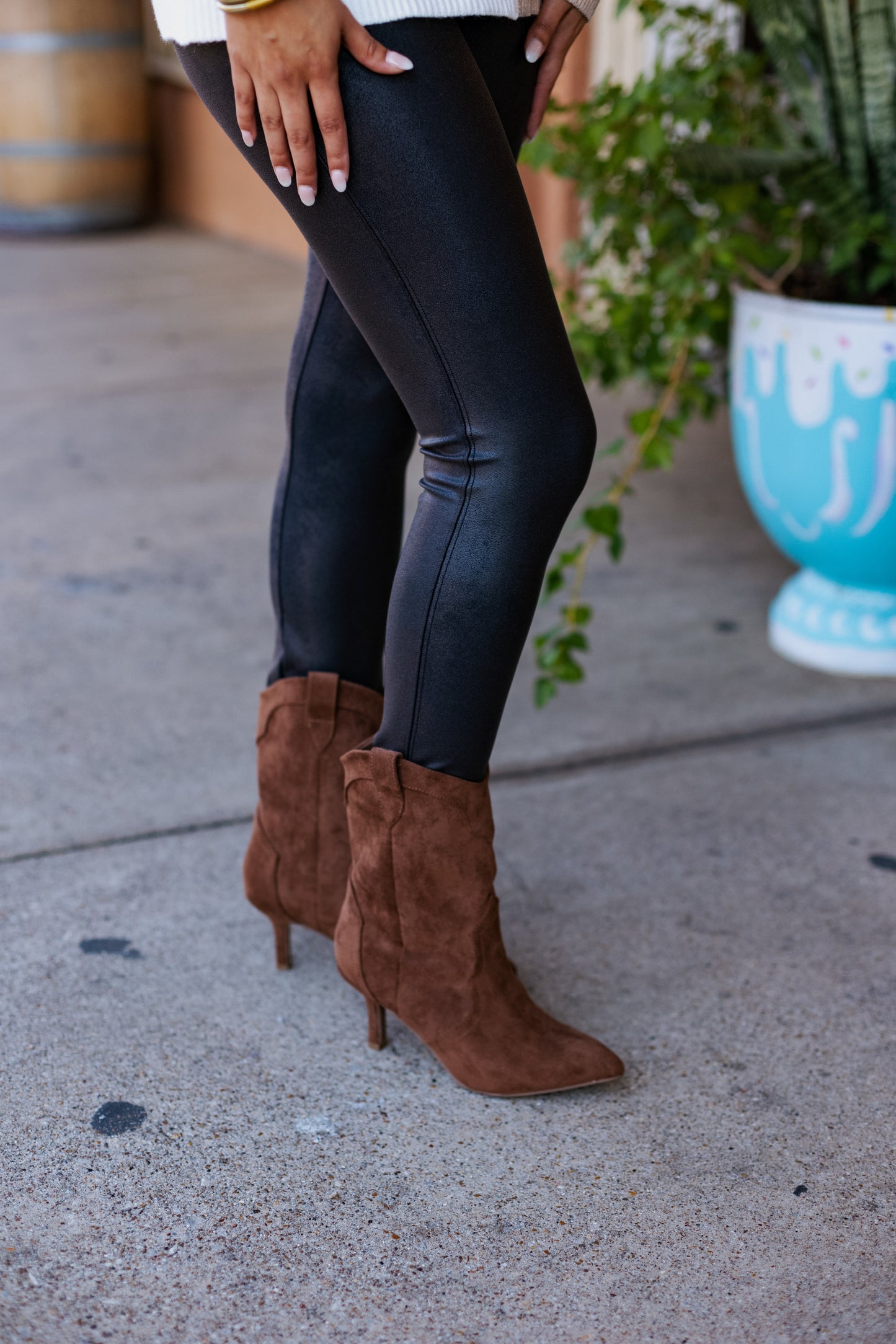 DV Dolce Vita: Chestnut Penrose Bootie