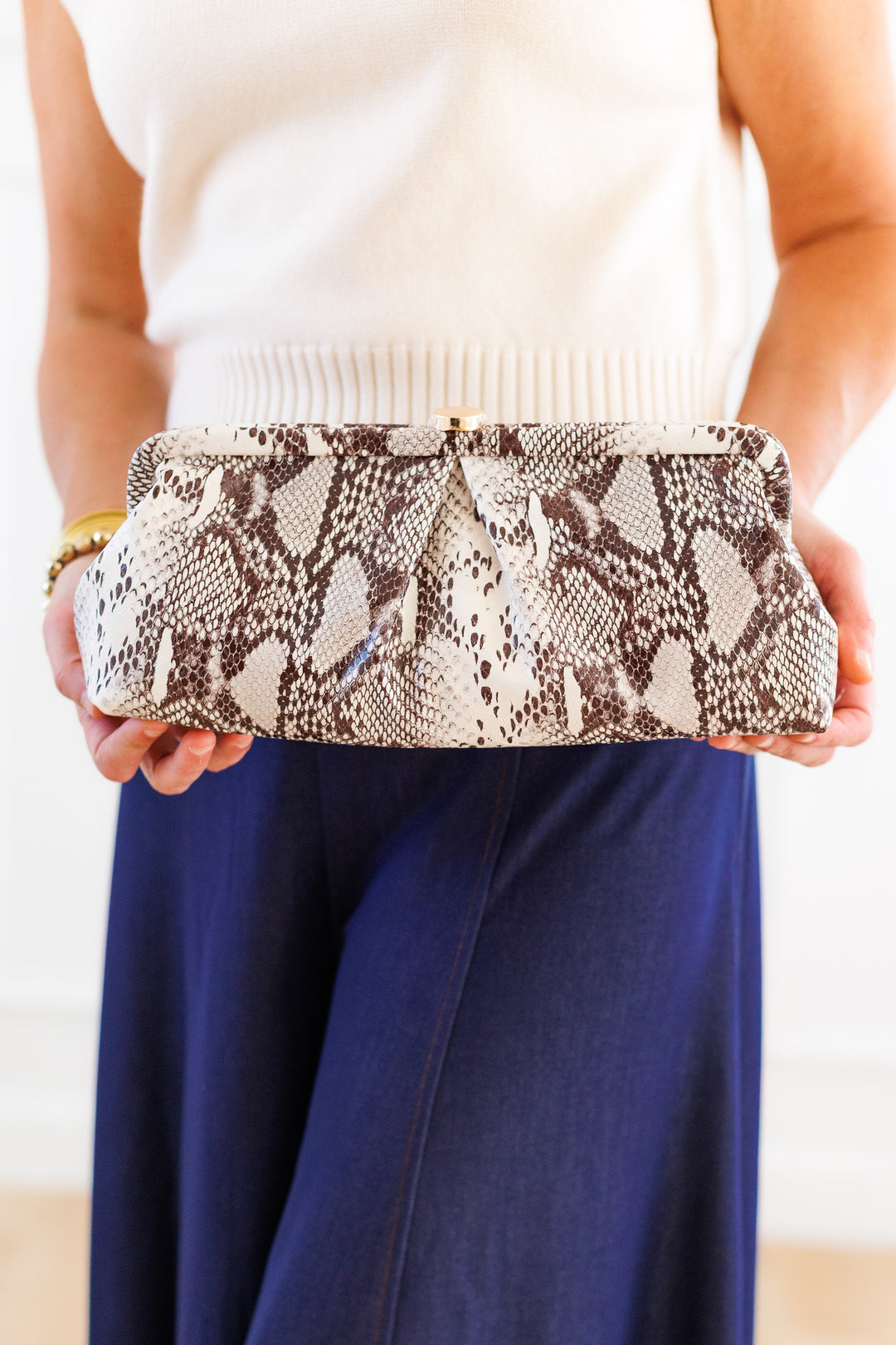 SNAKE PRINT CLUTCH