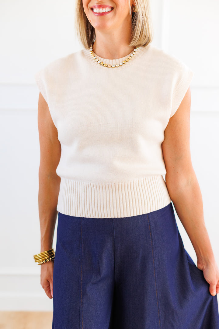 CREAM CAP SLEEVE KNIT TOP