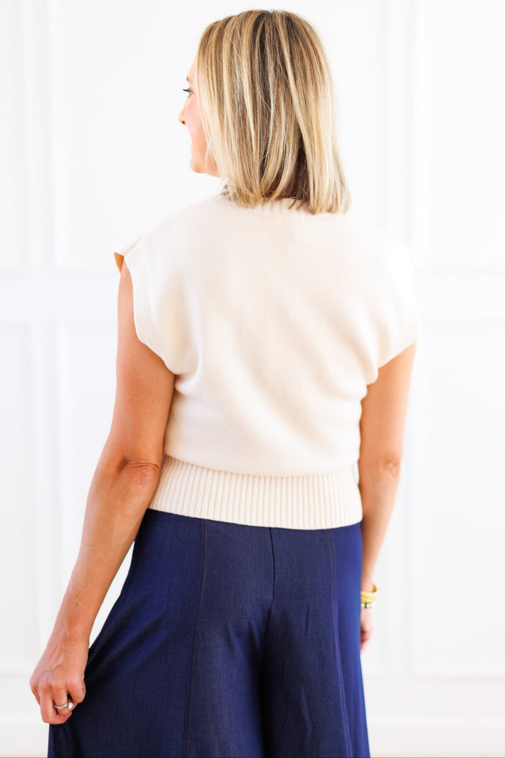 CREAM CAP SLEEVE KNIT TOP