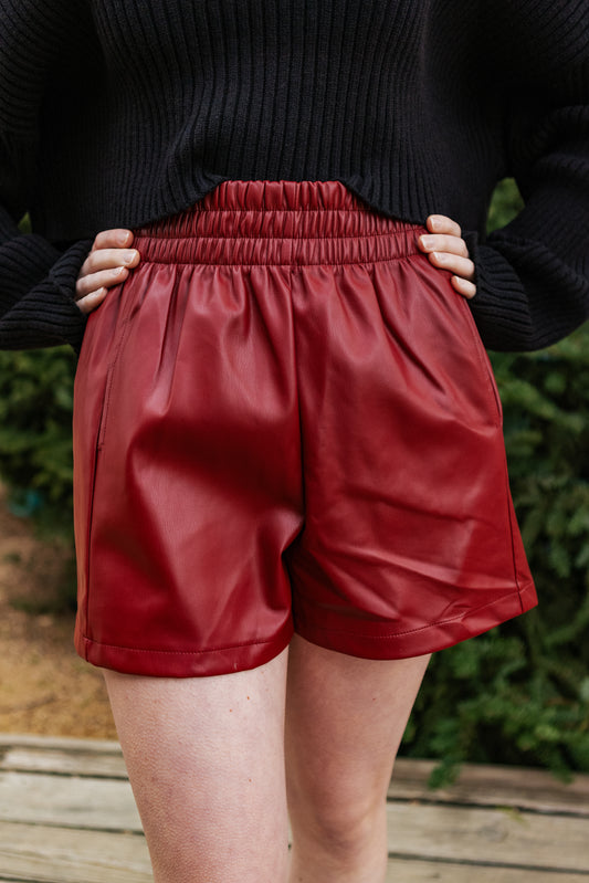 MILLY LEATHER SHORT LIPSTICK RED