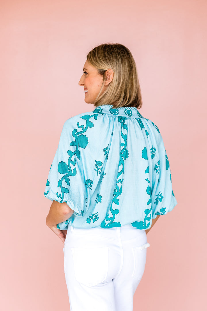 SHADES OF TEAL PRINT TOP