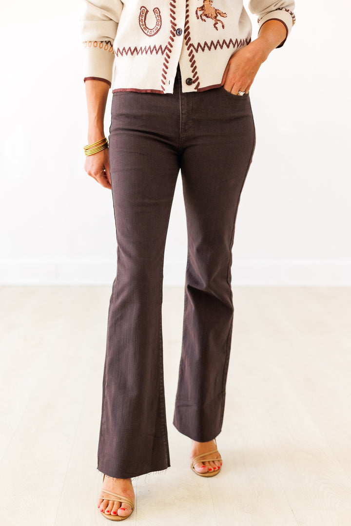 DARK CHOCOLATE H/R SCISSOR CUT FLARE JEAN