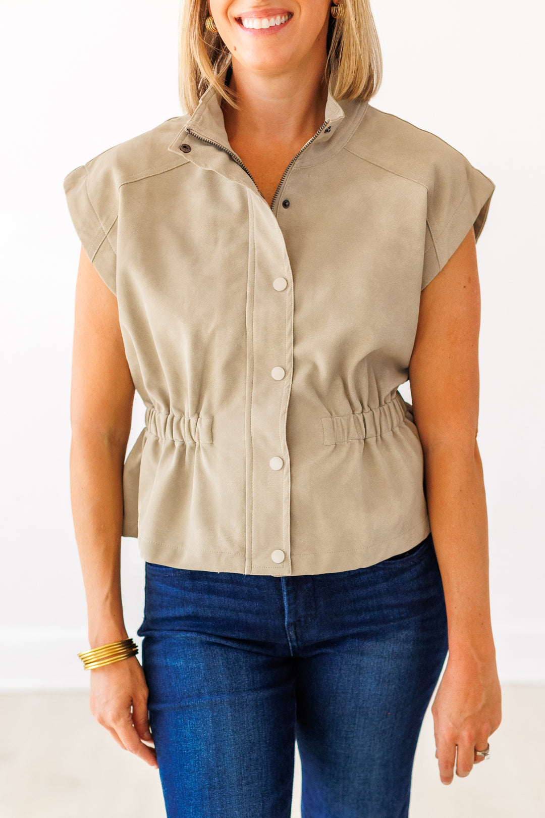 ECRU BUTTON-FRONT CINCHED WAIST TOP