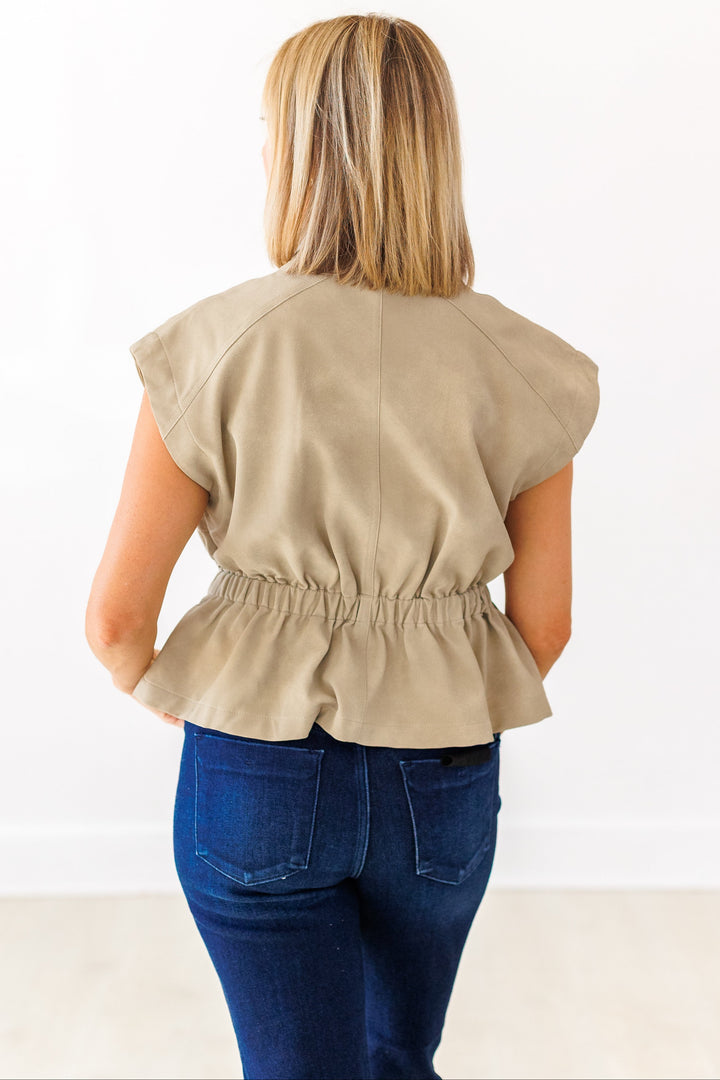 ECRU BUTTON-FRONT CINCHED WAIST TOP