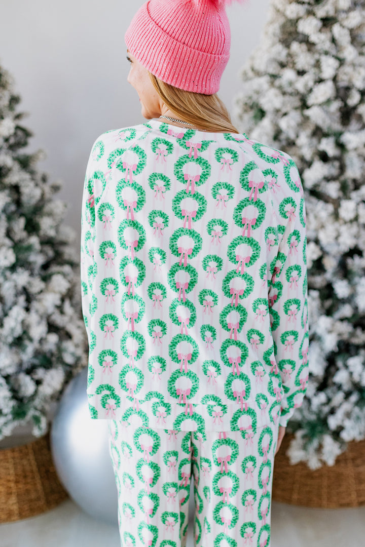 ROSY WREATHS PAJAMA SET