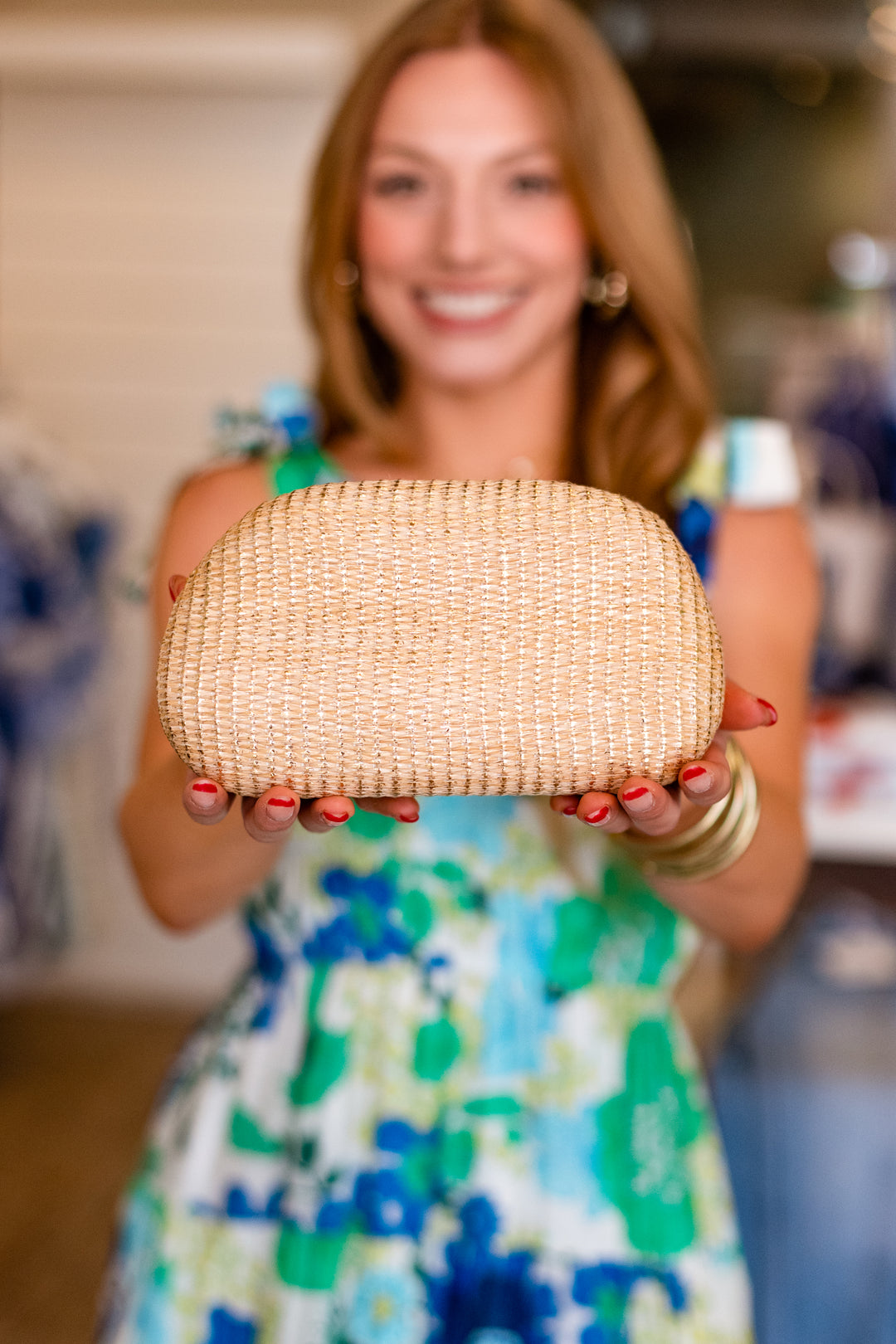 ABSTRACT GOLD HANDLE CLUTCH