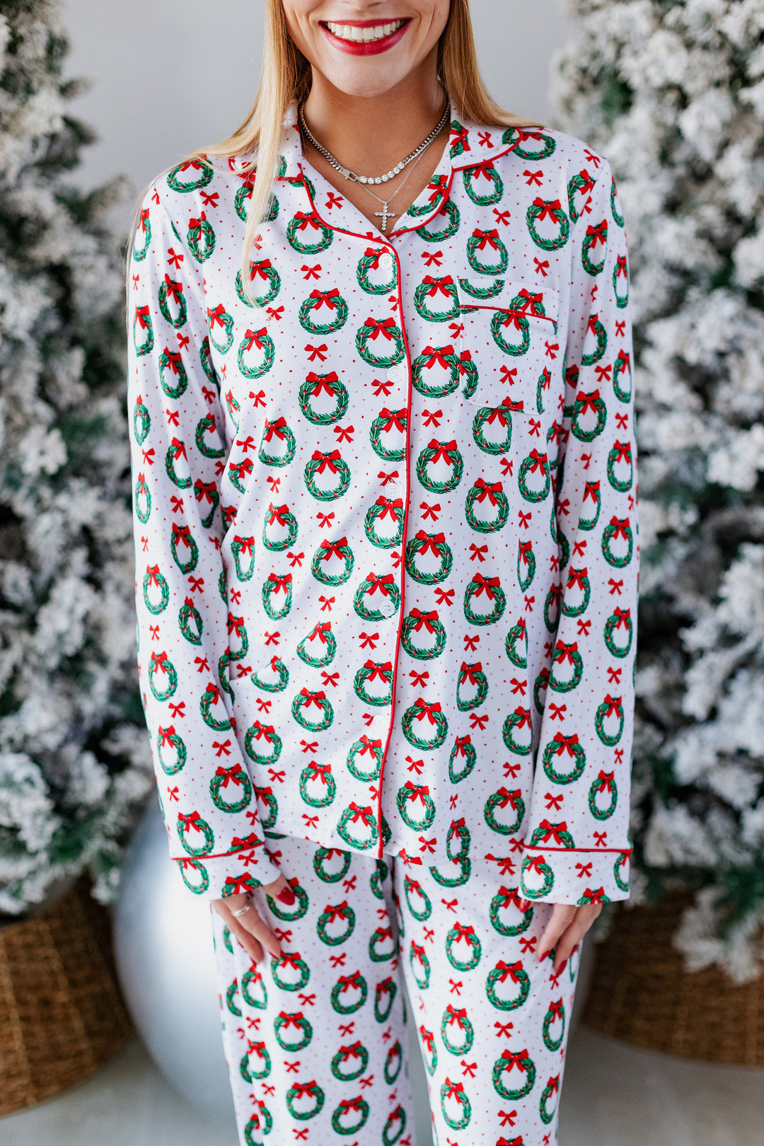 CLARA WREATH LONGSLEEVE PAJAMA TOP
