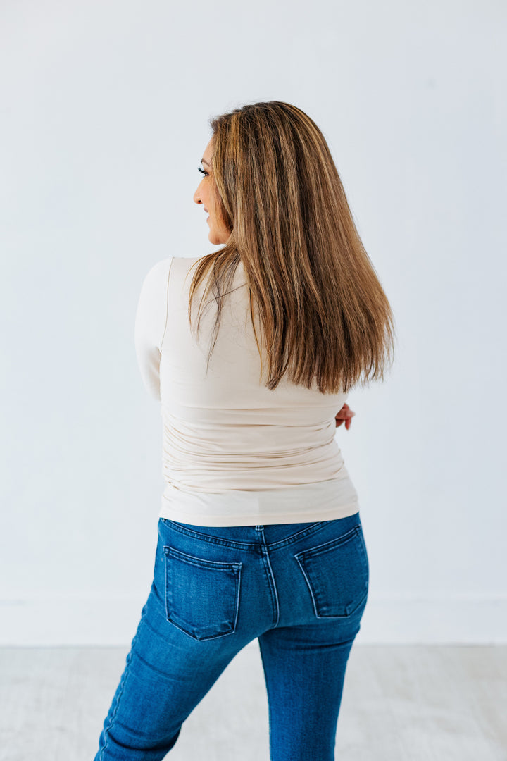 CREAM SQUARE NECK LONGSLEEVE TOP