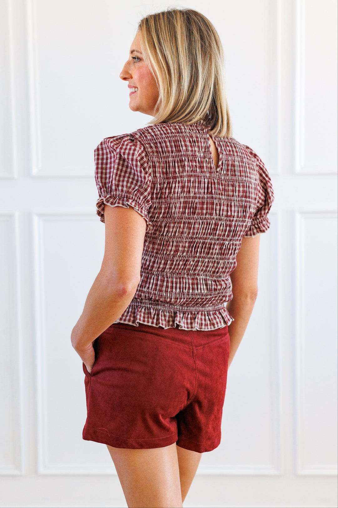 WINE &amp; TAUPE PLAID SMOCKED PUFF SLEEVE TOP