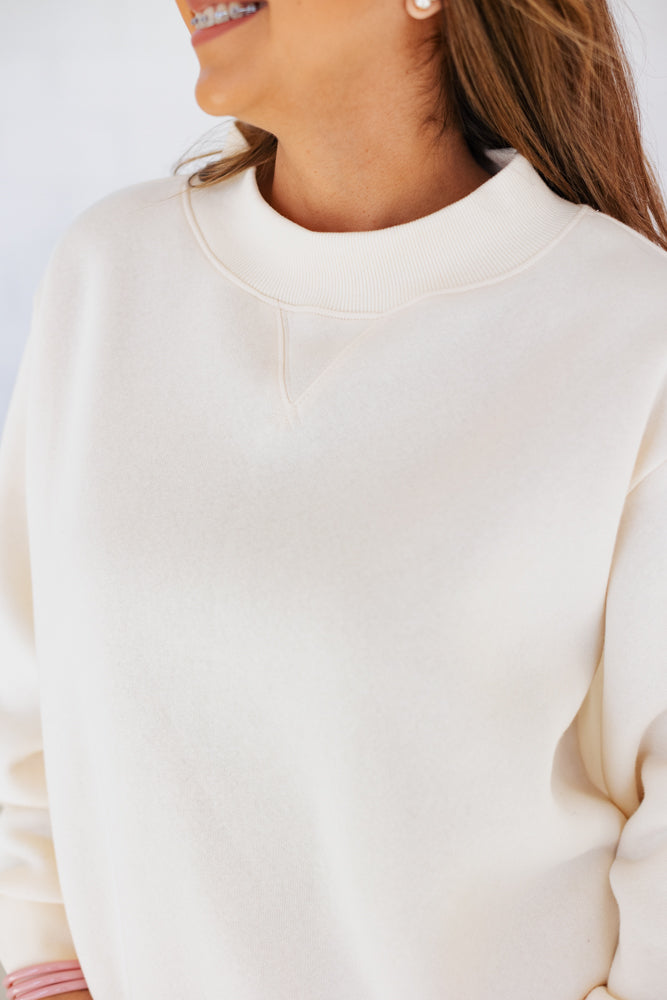 CREAM MOCKNECK SWEATSHIRT