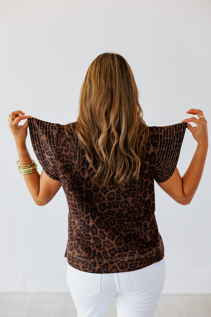 LEOPARD FLUTTER SLEEVE TOP