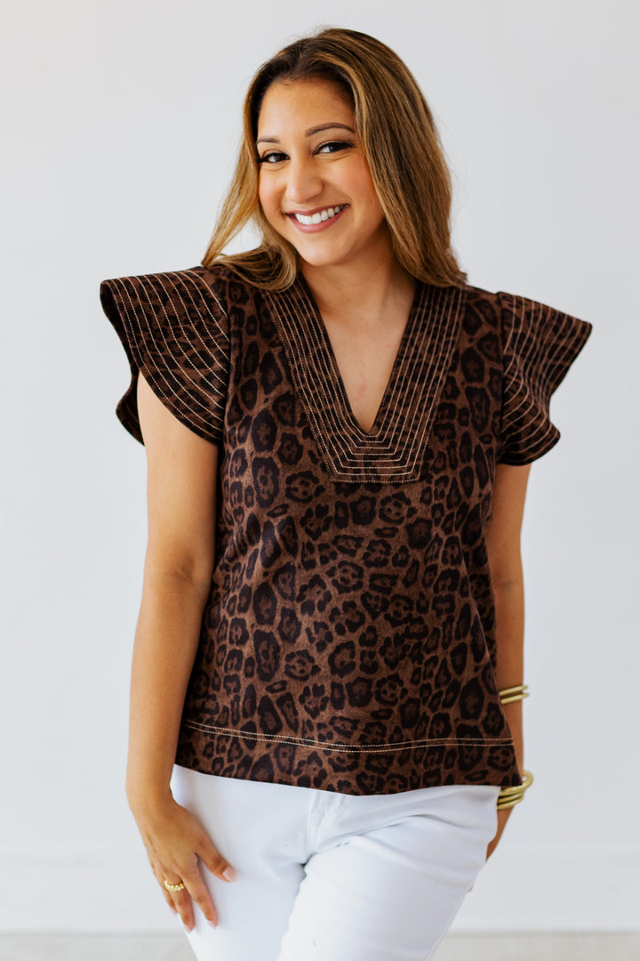 LEOPARD FLUTTER SLEEVE TOP