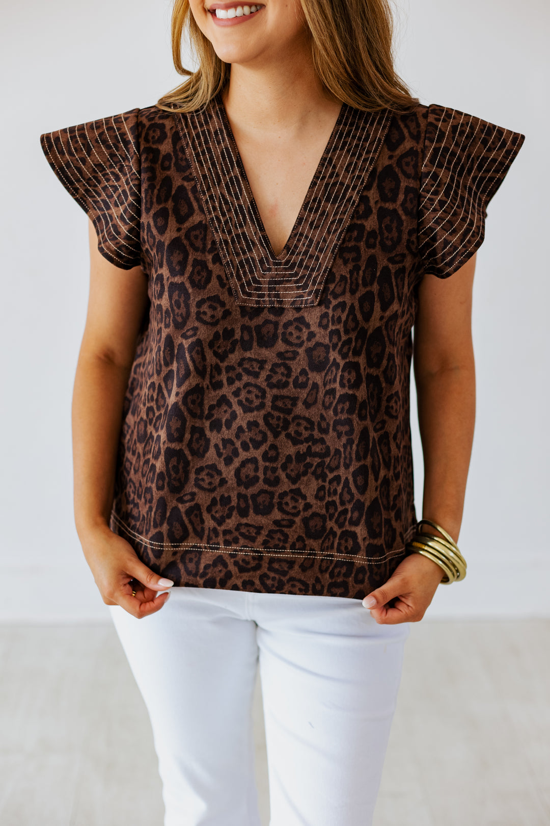 LEOPARD FLUTTER SLEEVE TOP