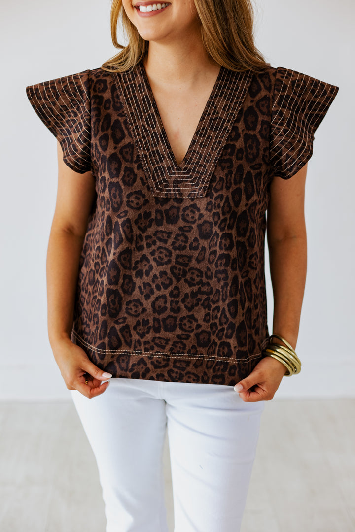 LEOPARD FLUTTER SLEEVE TOP