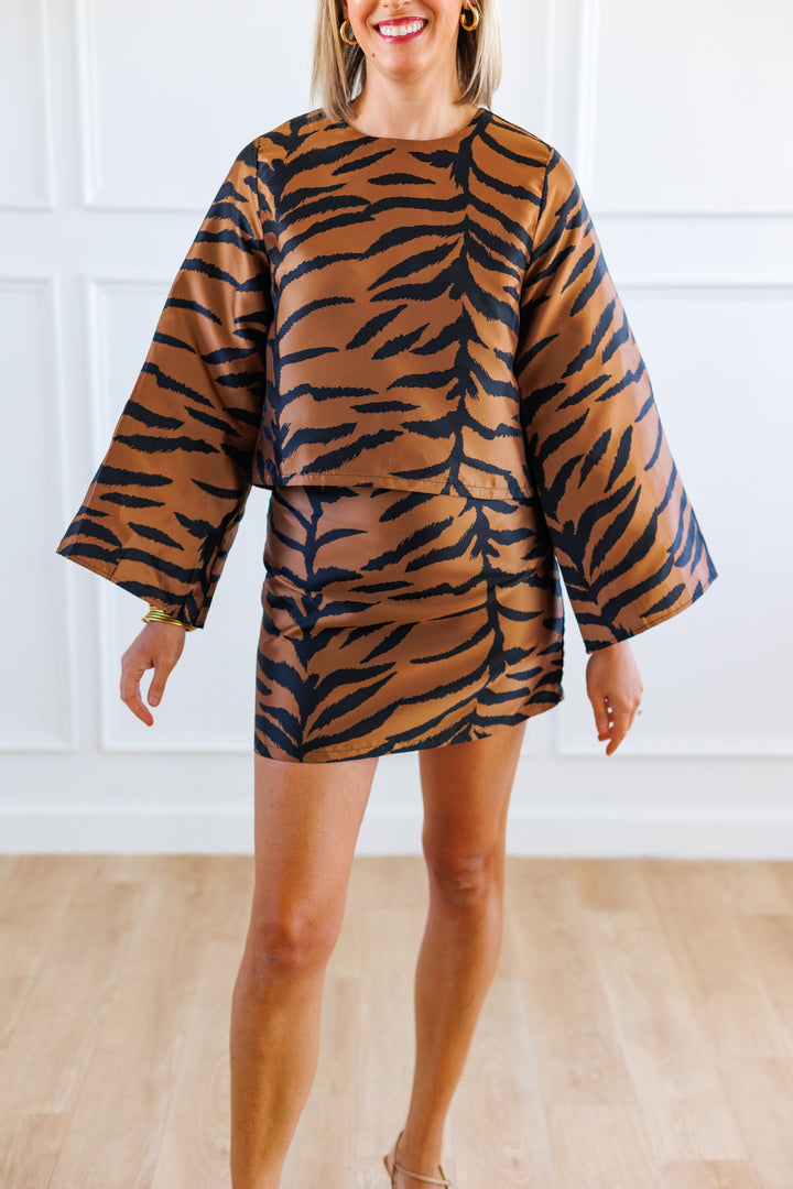 BLACK &amp; BROWN ZEBRA FLARED TOP