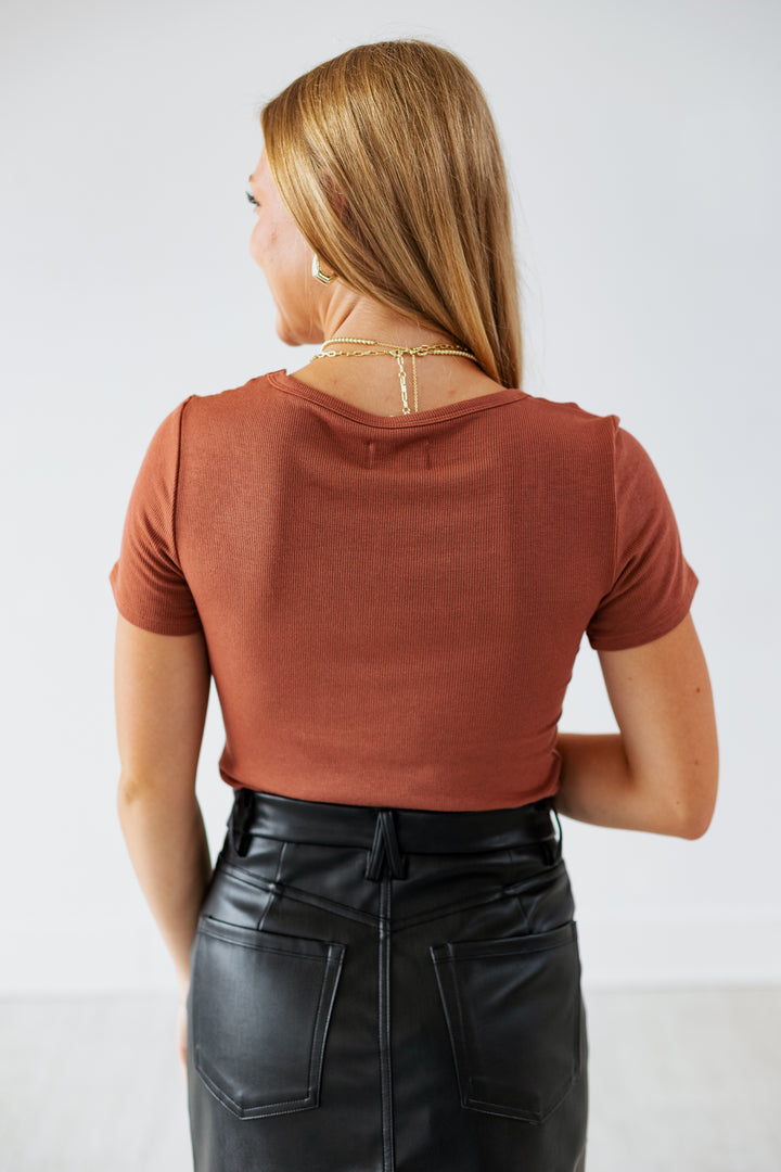 THREAD & SUPPLY: RUSTIC BROWN KATARA TEE
